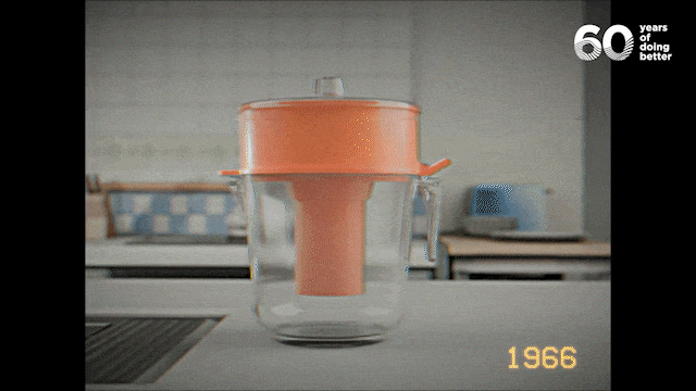 Morphing animation showcasing the very first BRITA jug transforming into a recent BRITA jug.